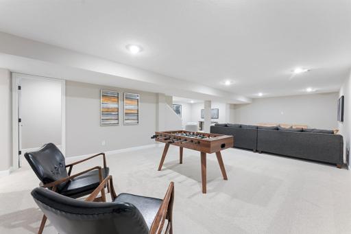 (Photo of a similar home, actual finishes may vary)