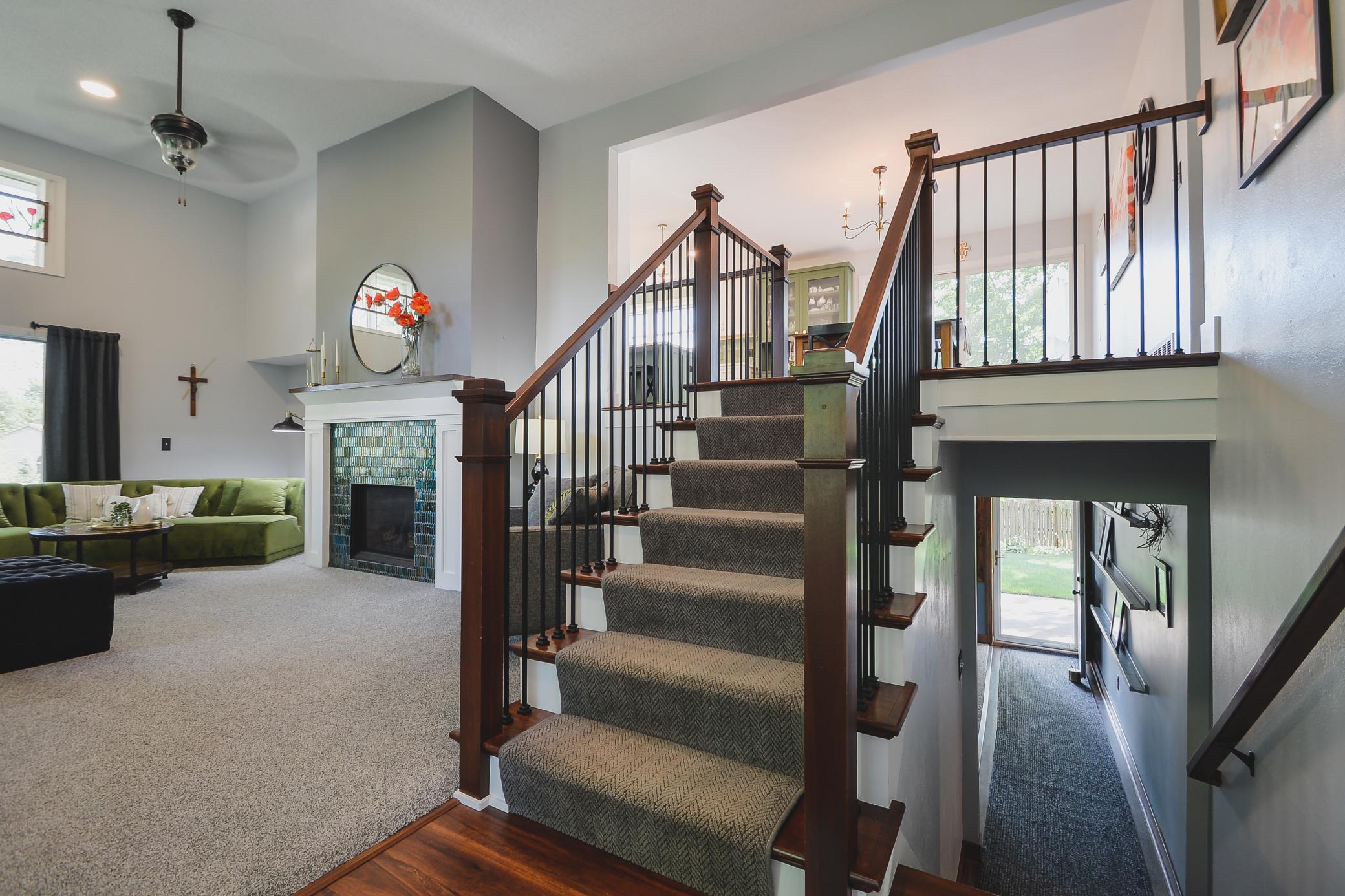 Stairs leading to lower level