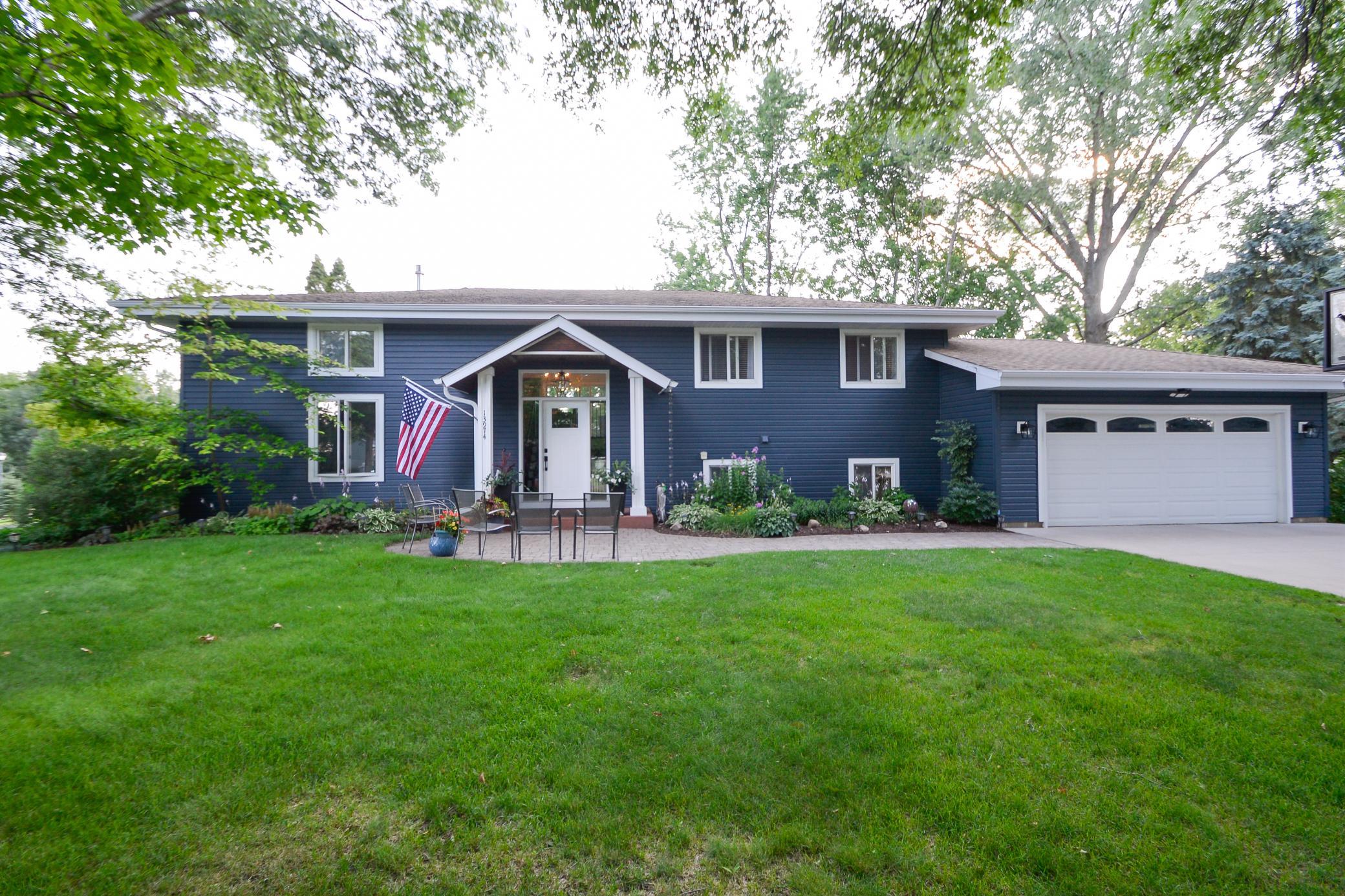 Welcome Home to 13974 Olive St. NW in Andover!