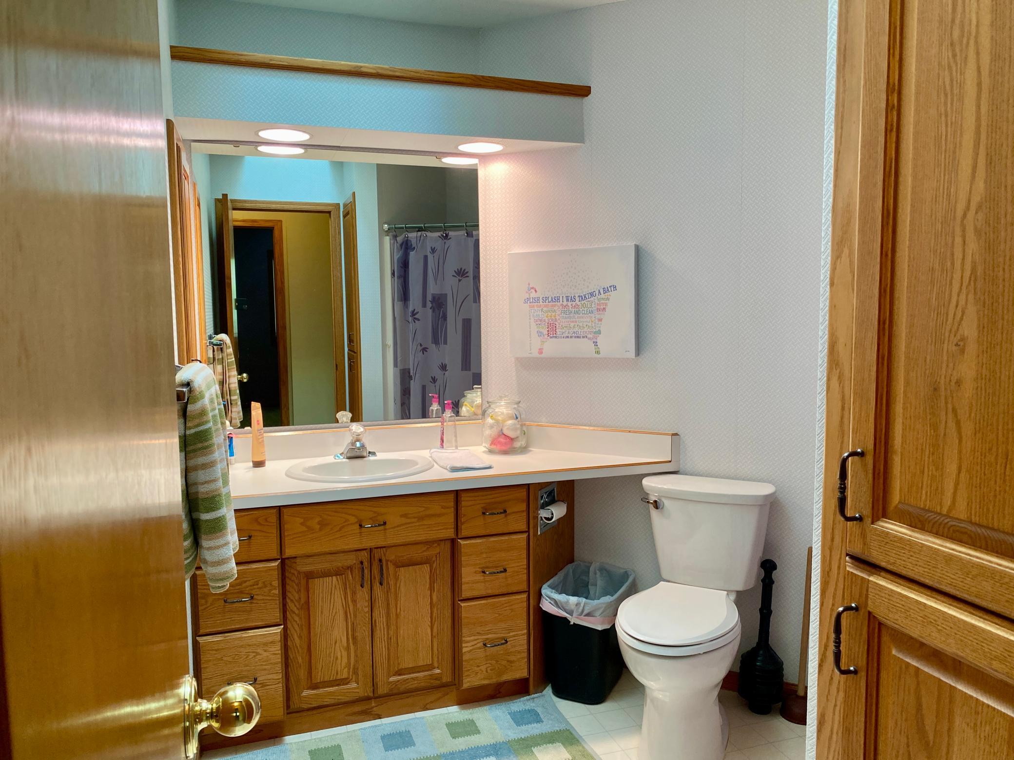 upper main bath