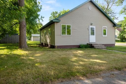 229 7th Avenue, Enderlin, ND 58027