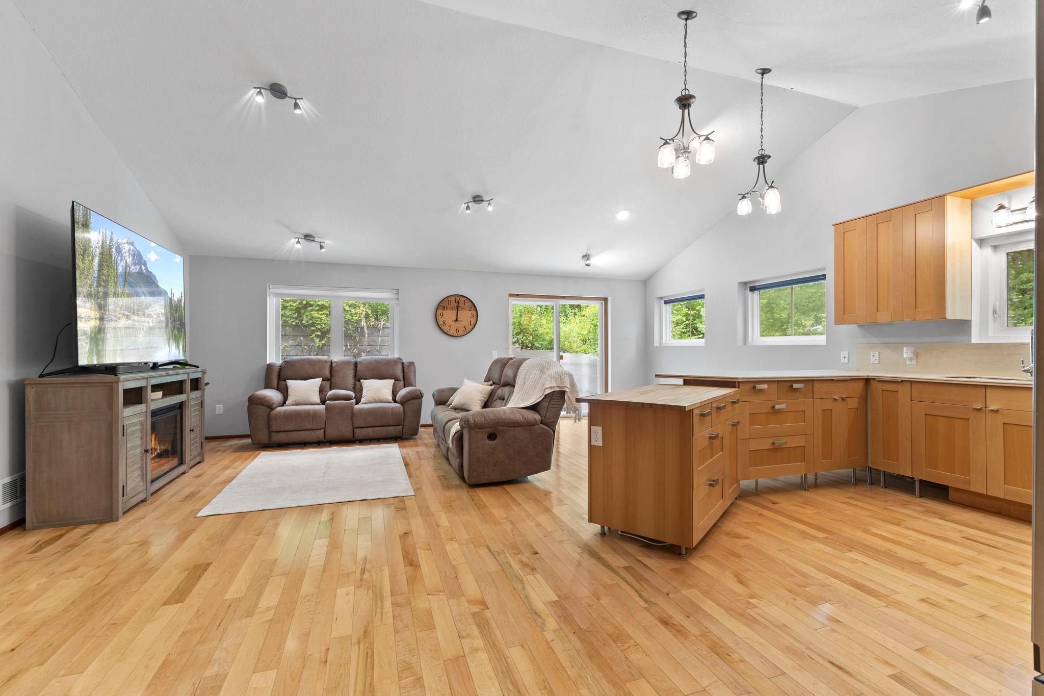 Introducing 13593 Embry Way!