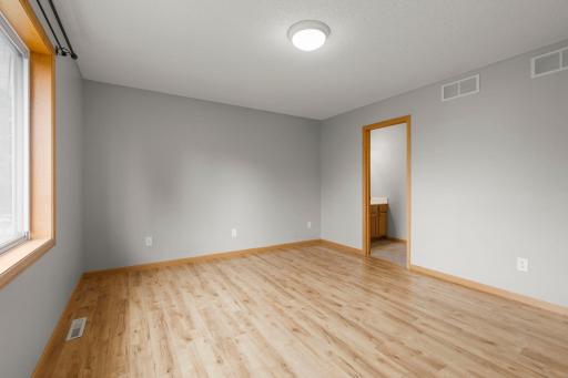 40-web-or-mls-1685 Philipp Way-208.jpg