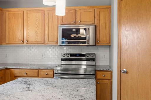 22-web-or-mls-1685 Philipp Way-156.jpg