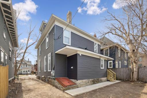 941 Hague Avenue, Saint Paul, MN 55104