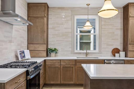 941 Hague Avenue, Saint Paul, MN 55104