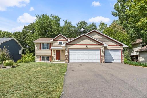 2641 Oak Ridge Drive, Monticello, MN 55362