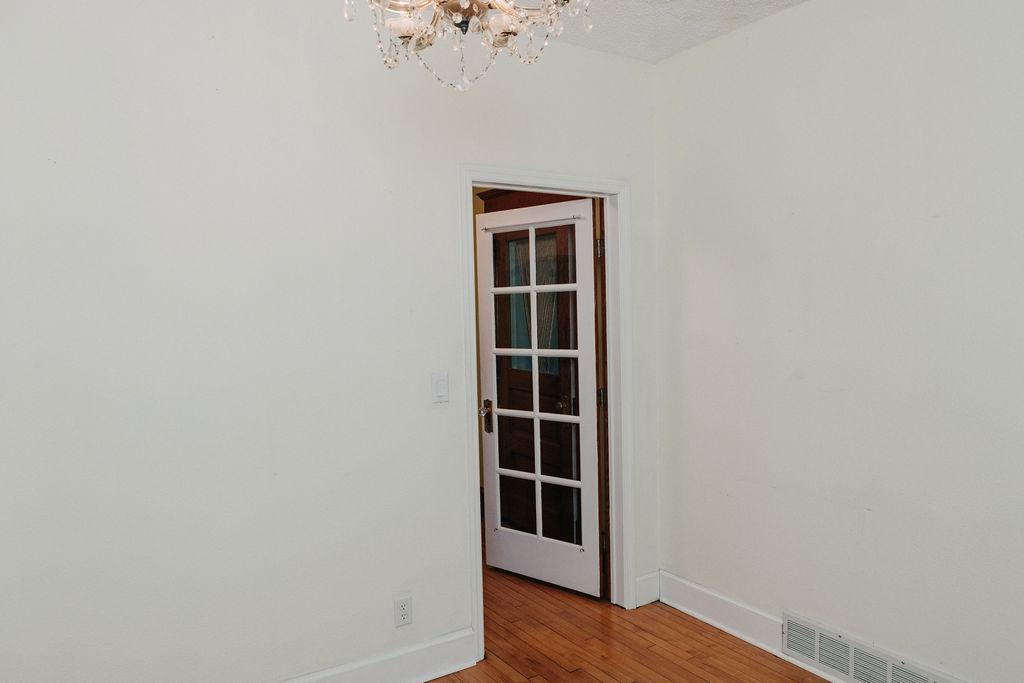bedroom #1