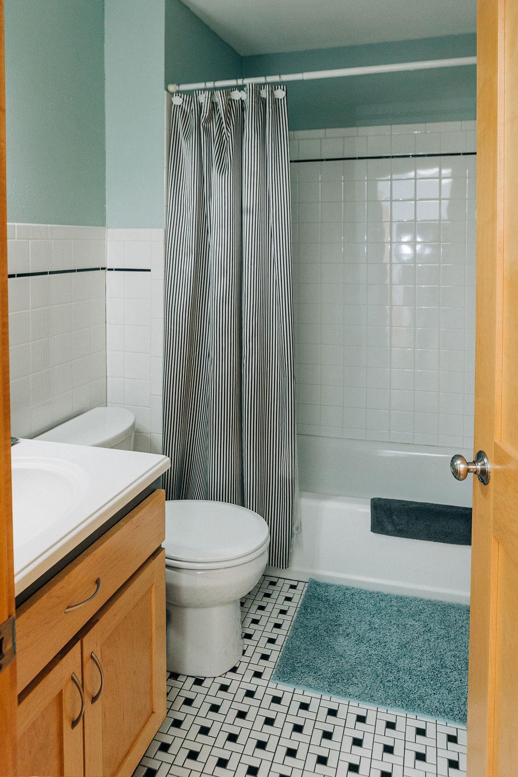 Full bath main floor