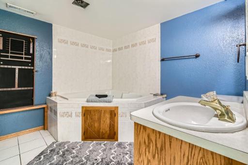 7236 Clear Ridge, Centerville, MN 55038