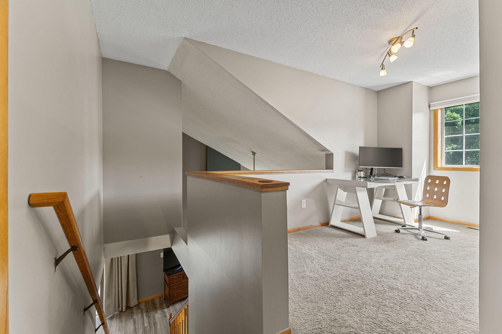 Vivid Spaces_1755 Donegal Dr 4_25.JPG