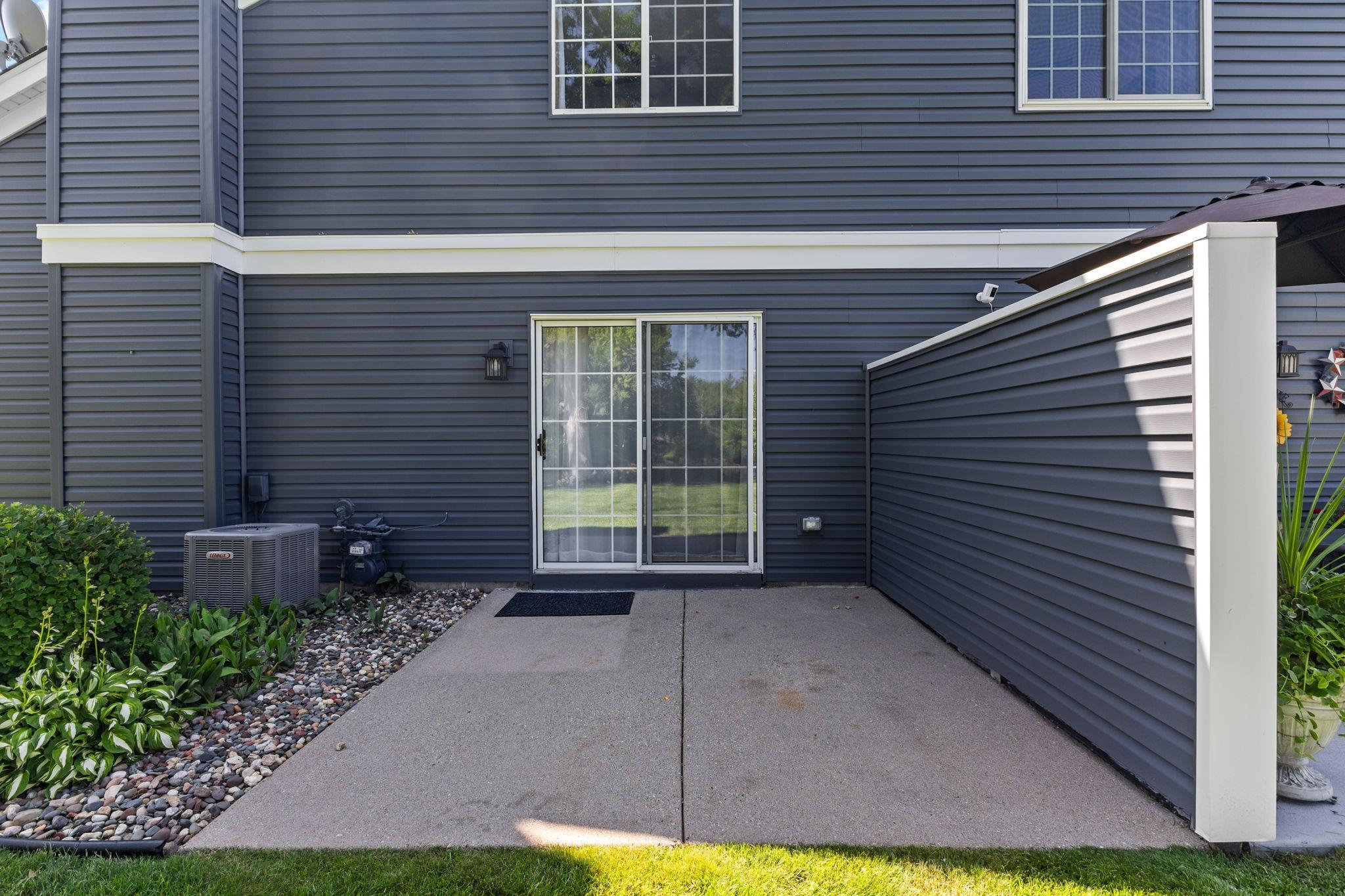 Vivid Spaces_1755 Donegal Dr 4_37.JPG