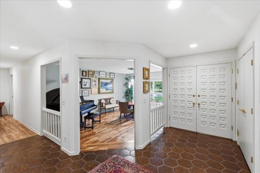 8913 S Minnehaha Circle, Minneapolis, MN 55426