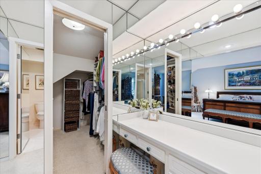 8913 S Minnehaha Circle, Minneapolis, MN 55426