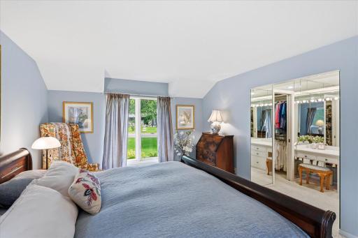 8913 S Minnehaha Circle, Minneapolis, MN 55426
