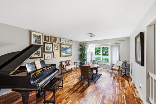 8913 S Minnehaha Circle, Minneapolis, MN 55426