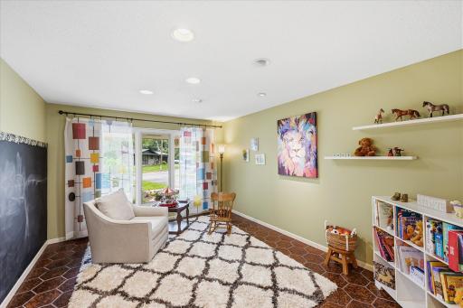 8913 S Minnehaha Circle, Minneapolis, MN 55426