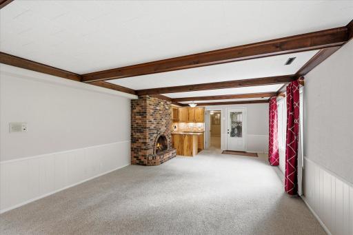 8913 S Minnehaha Circle, Minneapolis, MN 55426