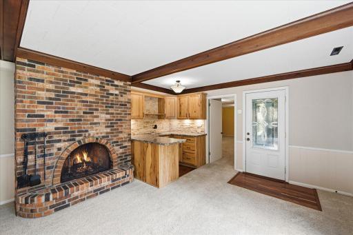 8913 S Minnehaha Circle, Minneapolis, MN 55426