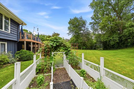 8913 S Minnehaha Circle, Minneapolis, MN 55426