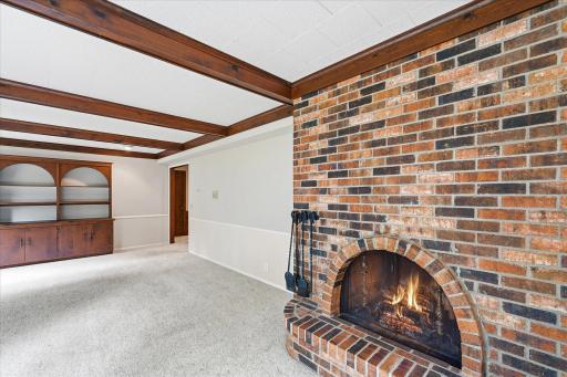 8913 S Minnehaha Circle, Minneapolis, MN 55426