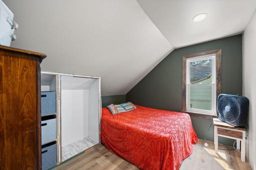 Upstairs Bedroom 1