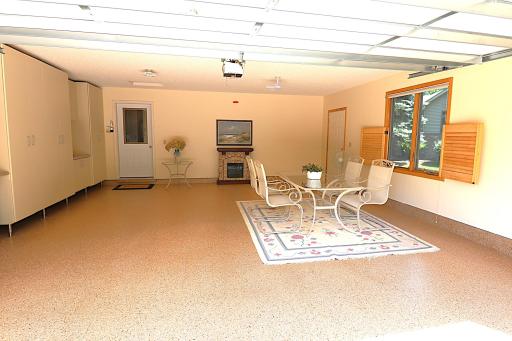 829 Autumn Way, Stillwater, MN 55082