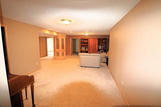 829 Autumn Way, Stillwater, MN 55082