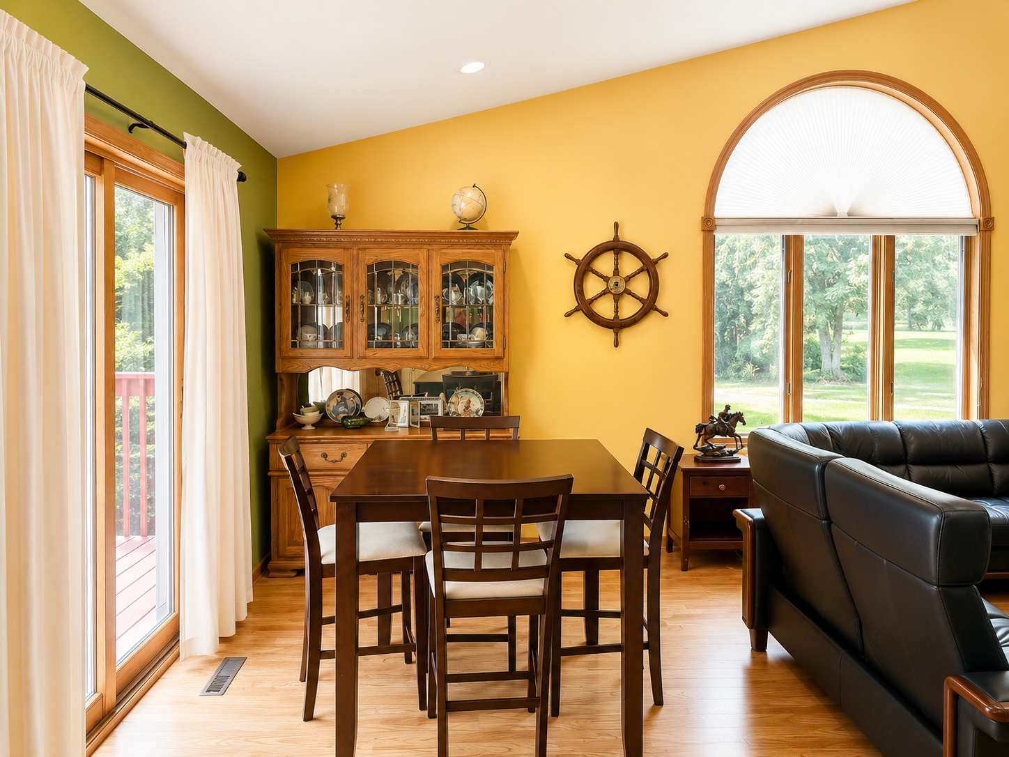 05 dining room.PNG