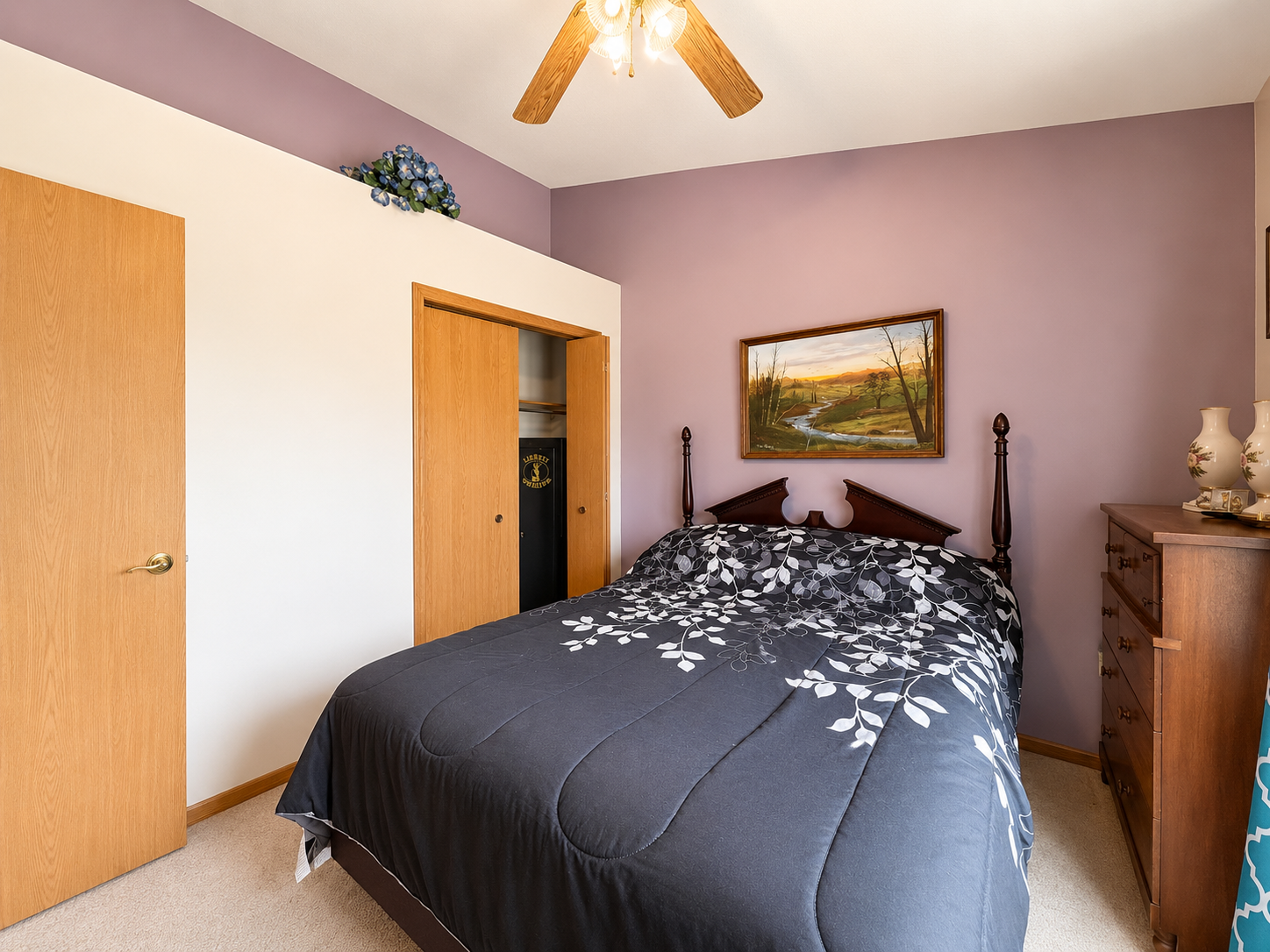 12 bedroom.PNG