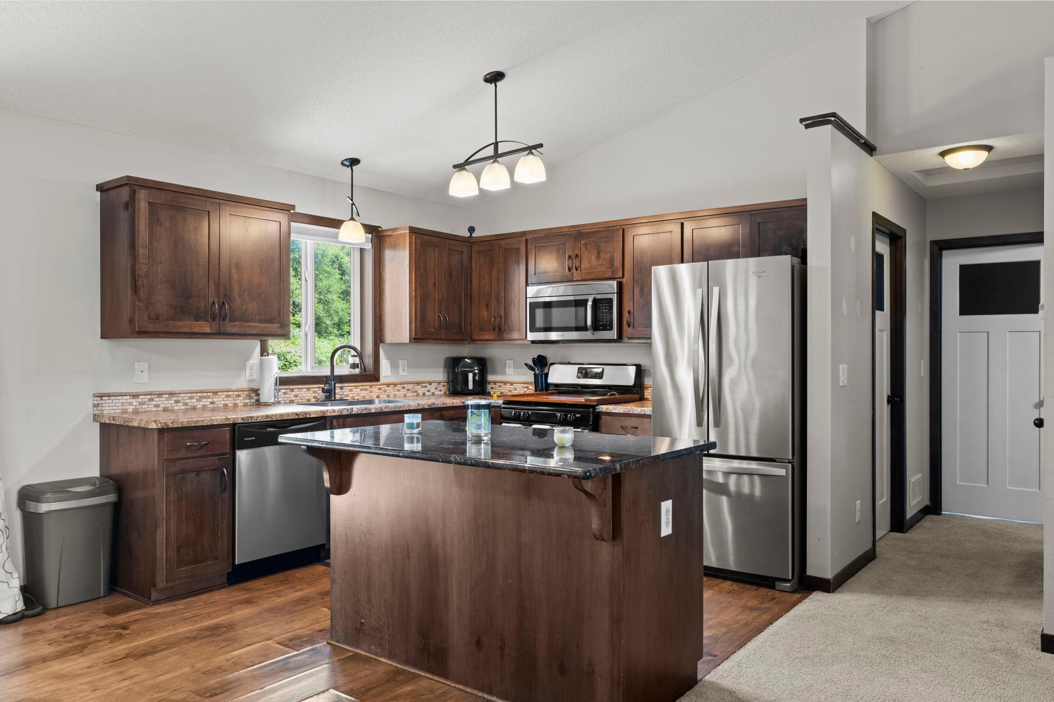 30-web-or-mls-17709 Tyler St NW-203.jpg