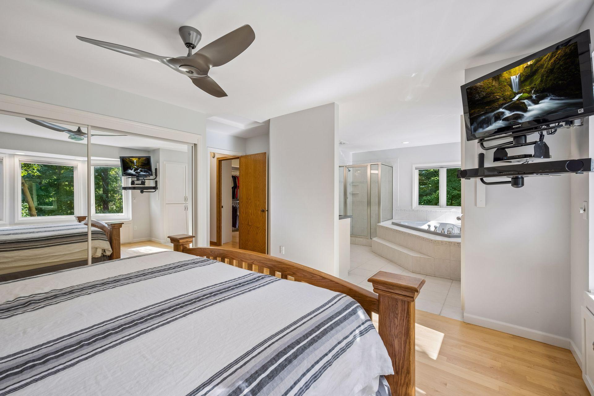 Primary bedroom suite is connected to the private full primary bathroom