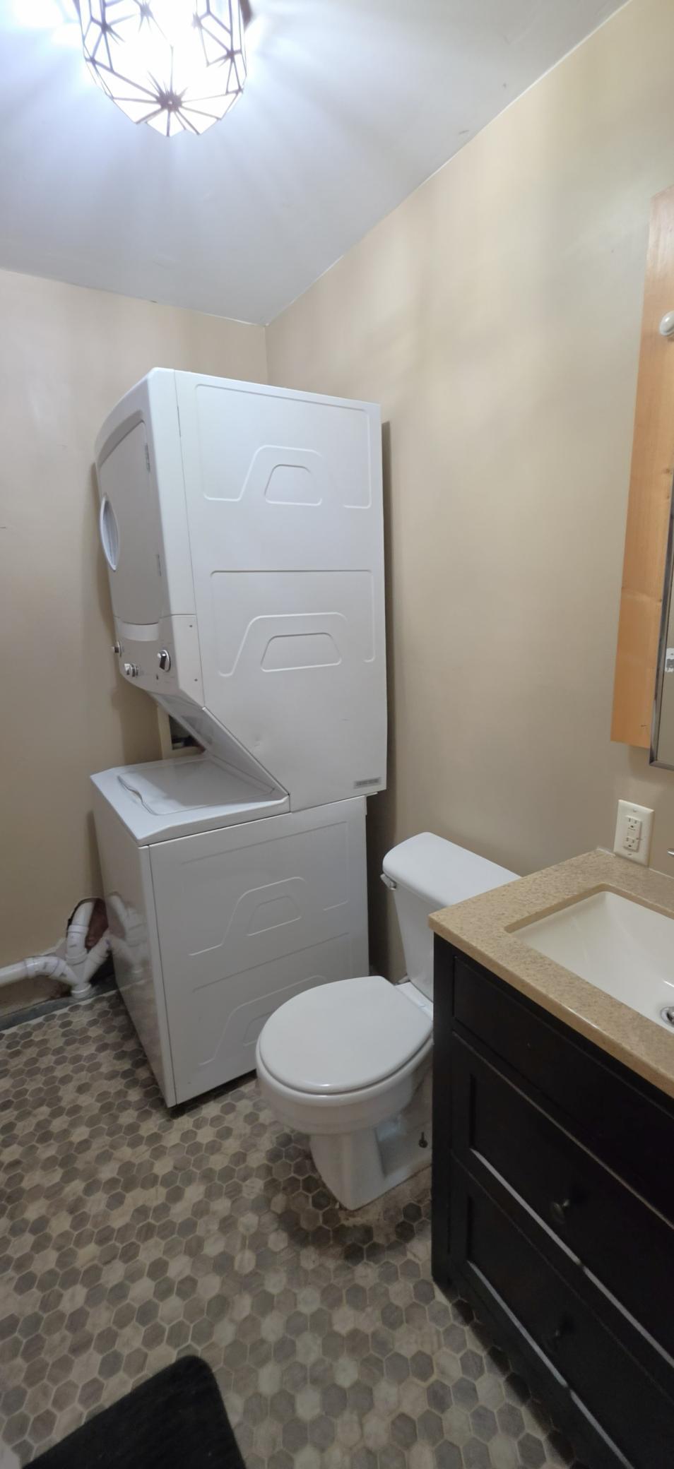 Lower Level 3/4 Bathroom
