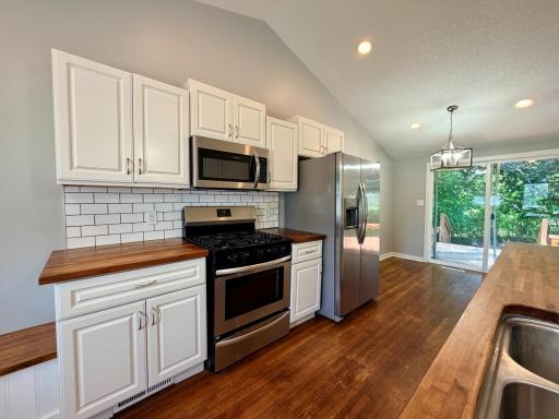 6716 Cedar Lake Road S, Minneapolis, MN 55426