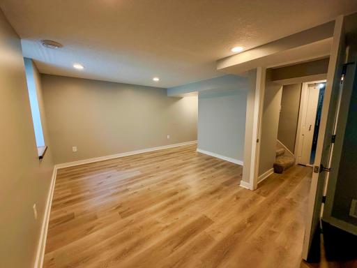 6716 Cedar Lake Road S, Minneapolis, MN 55426