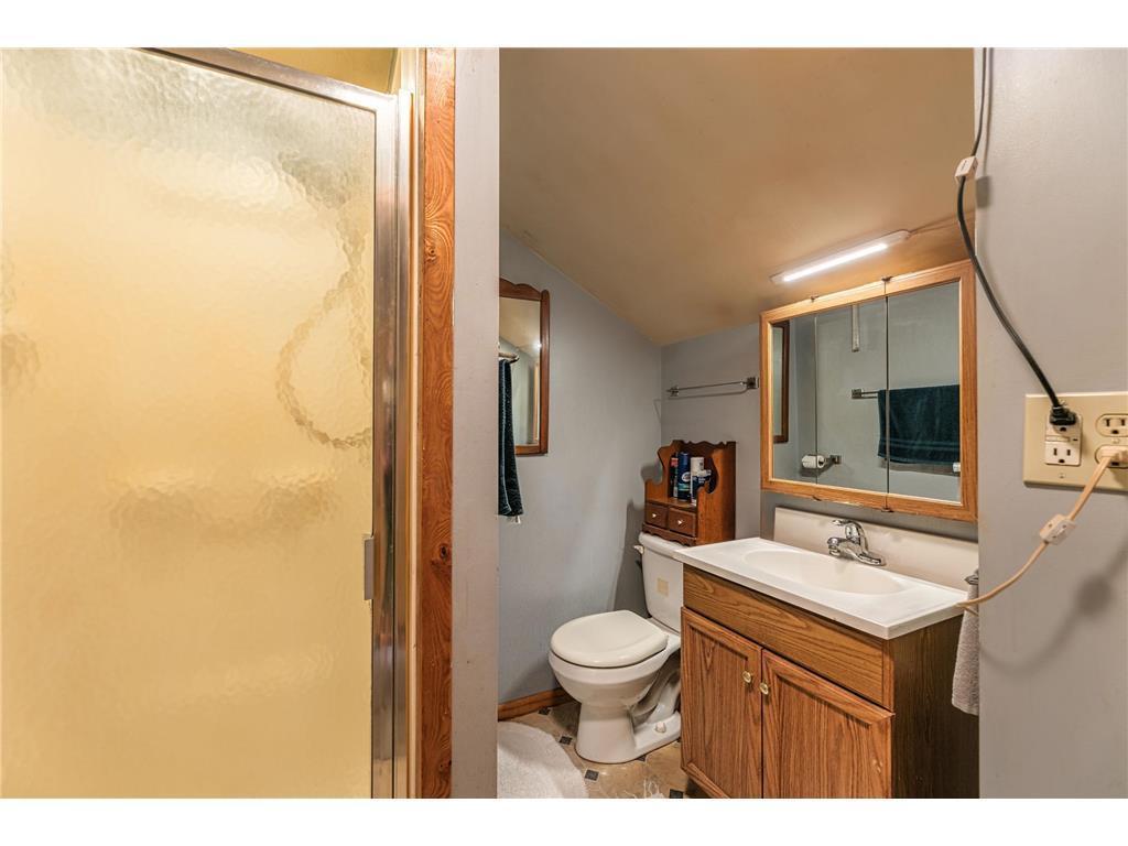 rr bath upper.jpeg