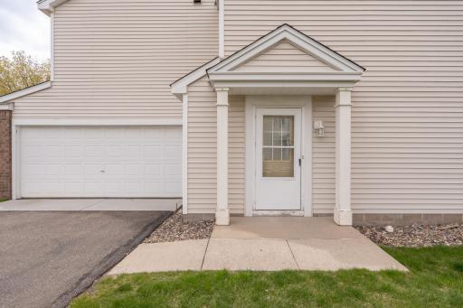 15570 Finch Avenue, Saint Paul, MN 55124