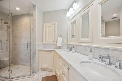 1203 Mount Curve Avenue, Minneapolis, MN 55403