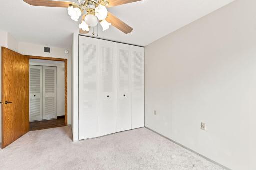 6615 Lake Shore Drive S, 405, Minneapolis, MN 55423