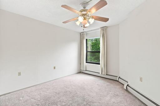 6615 Lake Shore Drive S, 405, Minneapolis, MN 55423