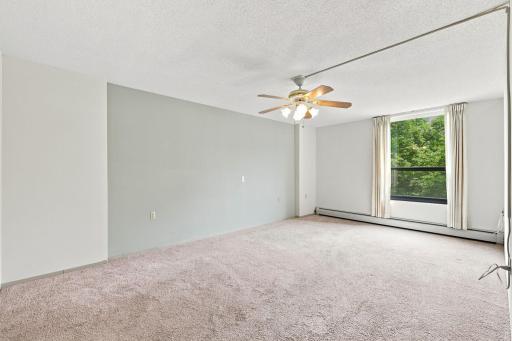 6615 Lake Shore Drive S, 405, Minneapolis, MN 55423