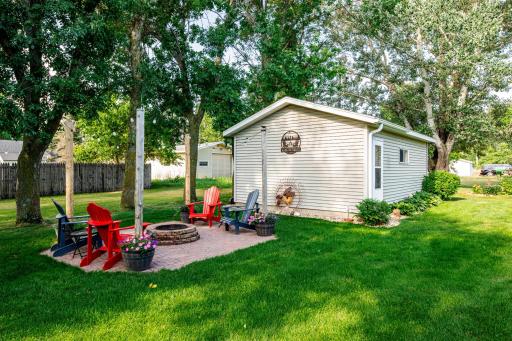 204 8th Avenue E, Lisbon, ND 58054