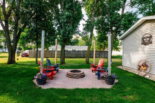 204 8th Avenue E, Lisbon, ND 58054