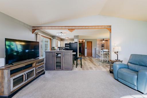 204 8th Avenue E, Lisbon, ND 58054