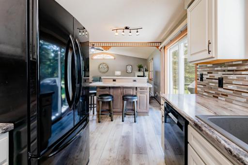 204 8th Avenue E, Lisbon, ND 58054