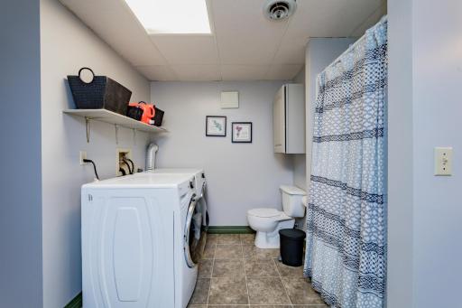 204 8th Avenue E, Lisbon, ND 58054