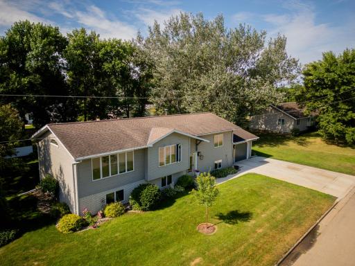 204 8th Avenue E, Lisbon, ND 58054