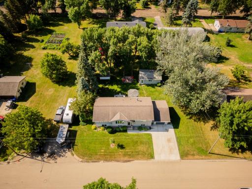204 8th Avenue E, Lisbon, ND 58054