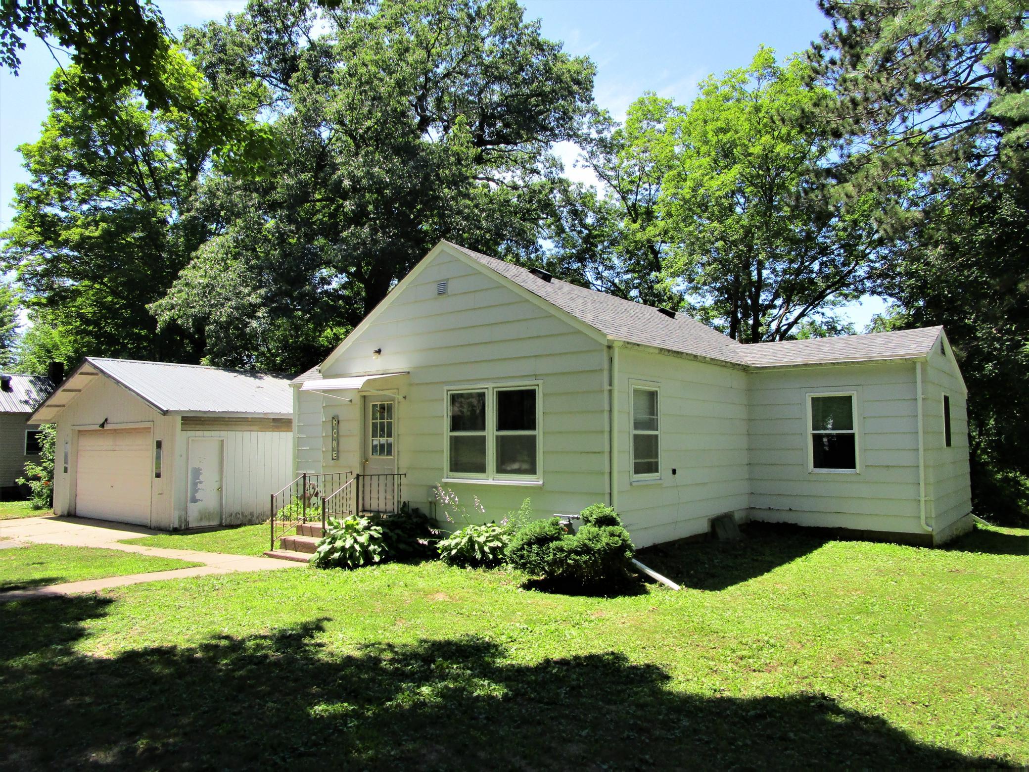 Exterior Front Wit 2-Car Detached Garage