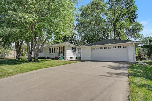 160 109th Avenue NE, Minneapolis, MN 55434